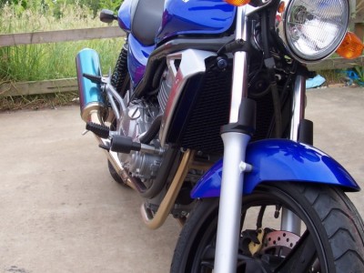 Padací chrániče - Kawasaki ER-5, bílé